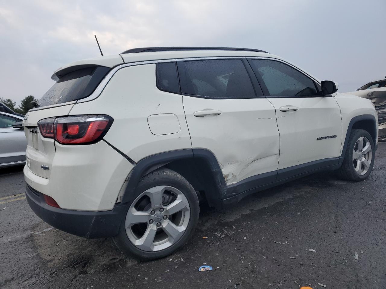 2018 Jeep Compass - Image 3