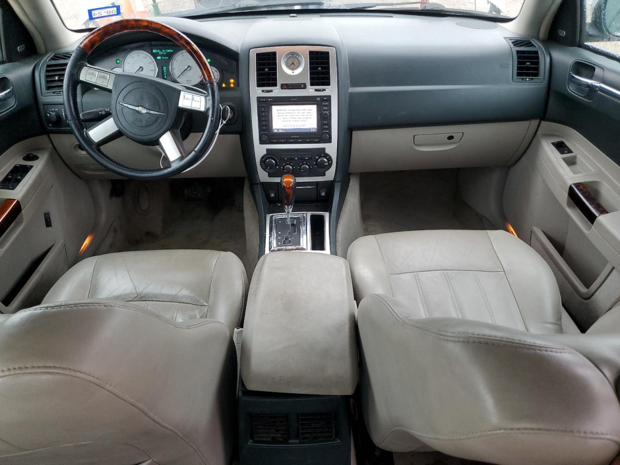 2006 Chrysler 300 - Image 8