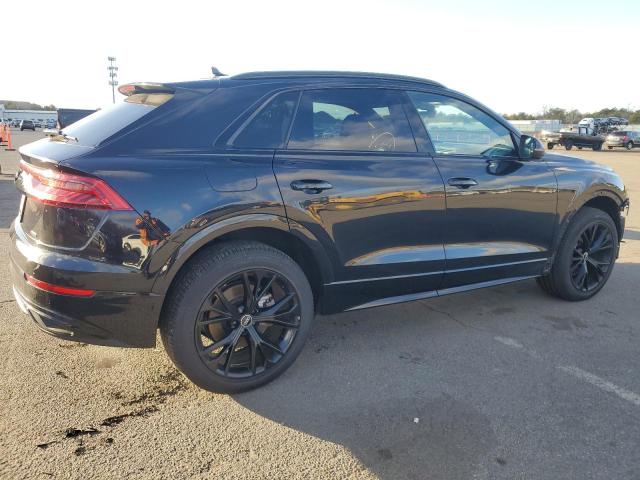  AUDI Q8 2021 Czarny