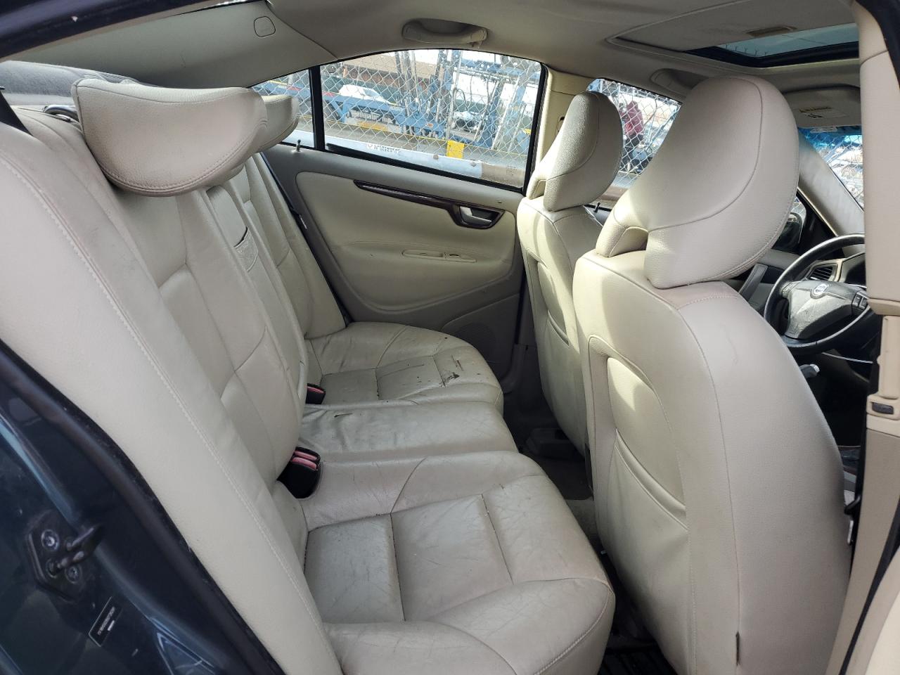 2009 Volvo S60 - Image 10