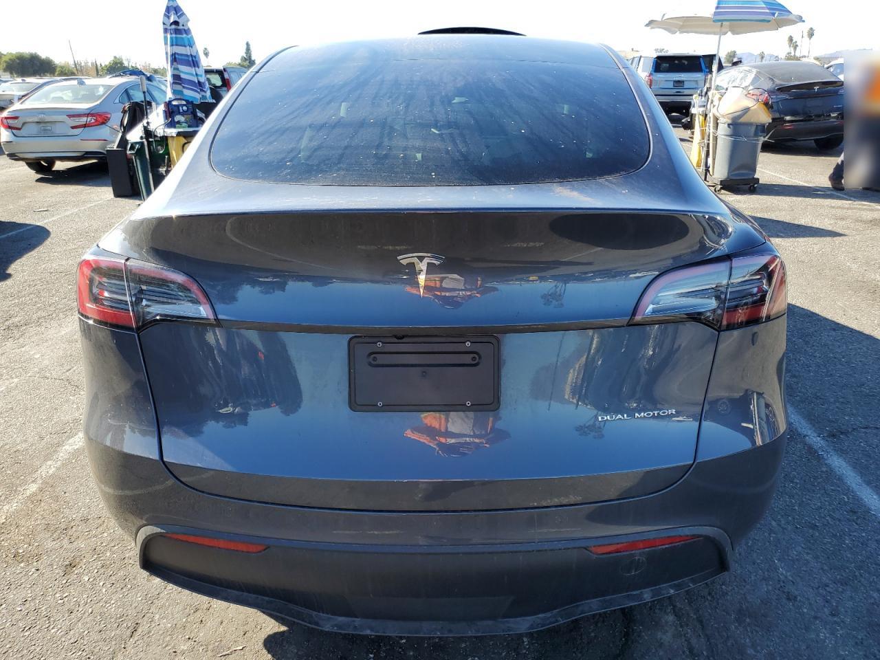 VIN 7SAYGDEE9PA153305 2023 TESLA MODEL Y no.6