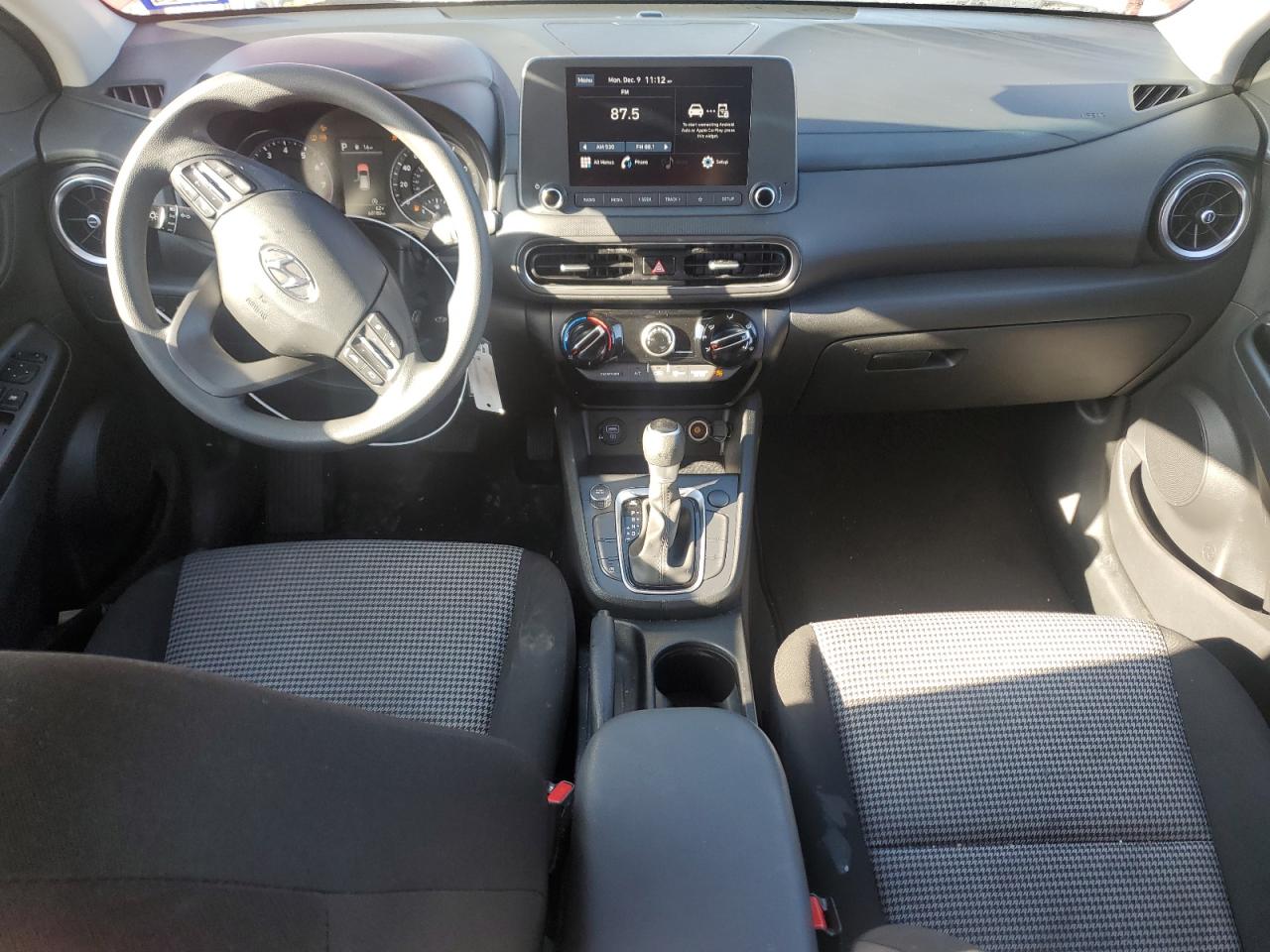 2023 Hyundai Kona - Image 8