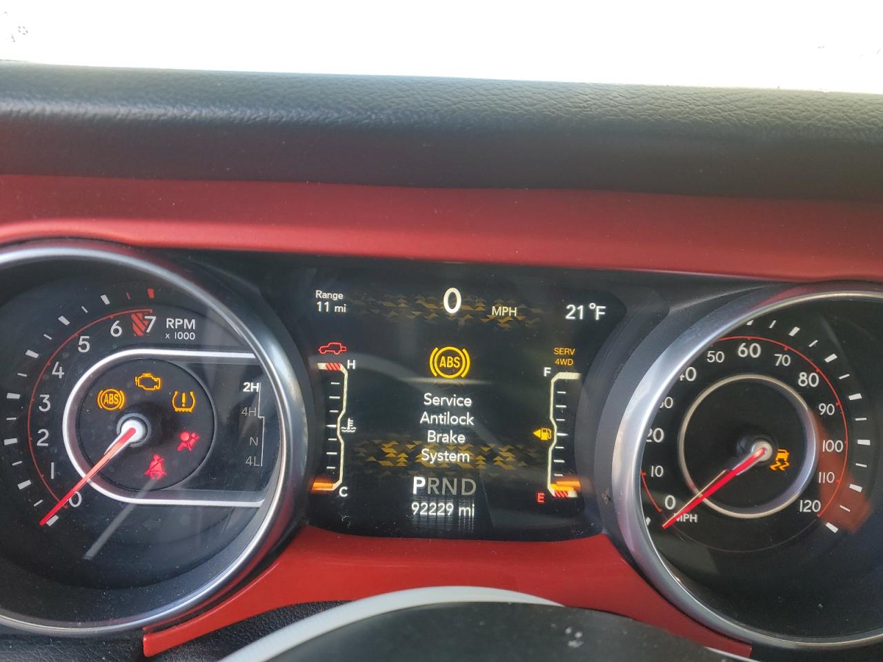 2018 Jeep Wrangler - Image 9
