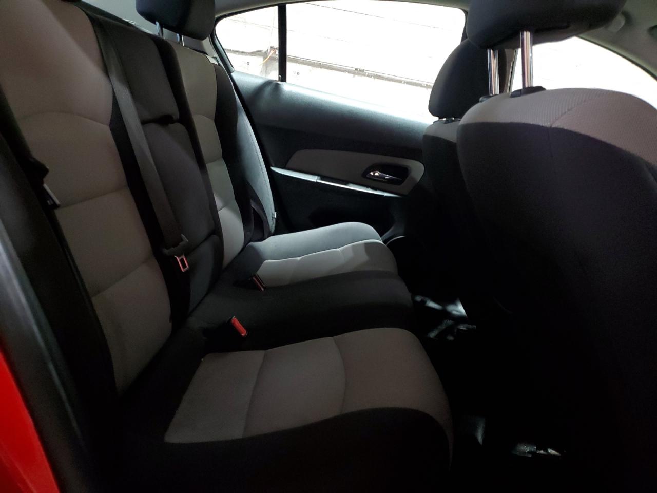 2014 Chevrolet Cruze - Image 10