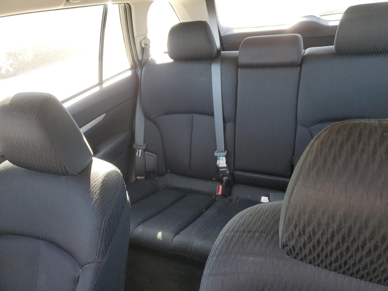 2011 Subaru Outback - Image 10