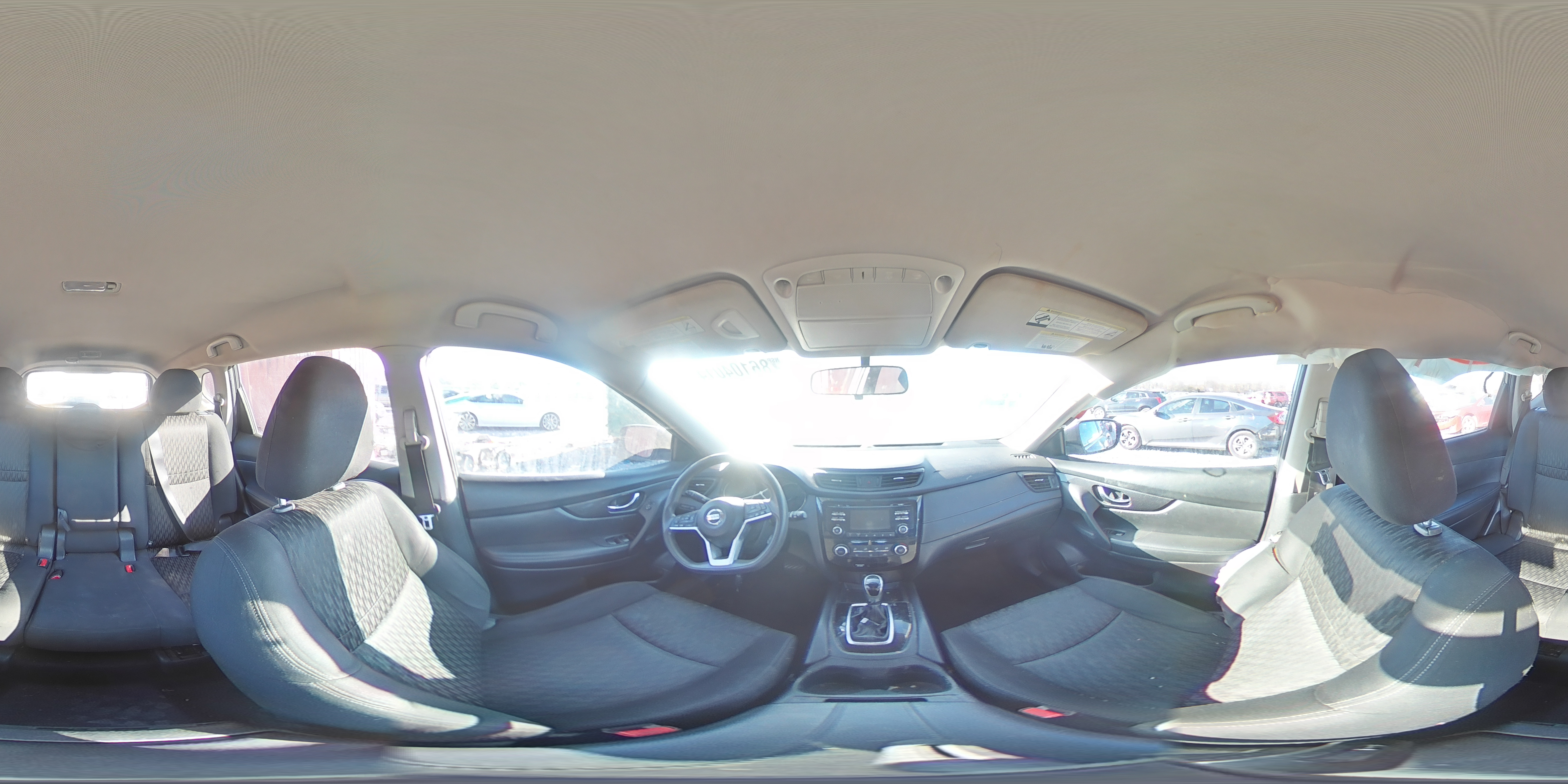 2017 Nissan Rogue - Image 14