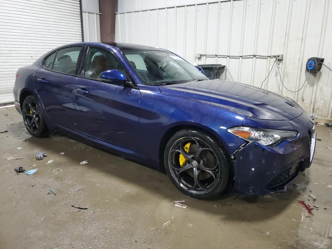 2018 Alfa Romeo Giulia - Image 4