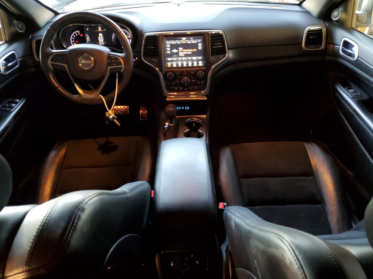 2018 Jeep Grand Cherokee - Image 8