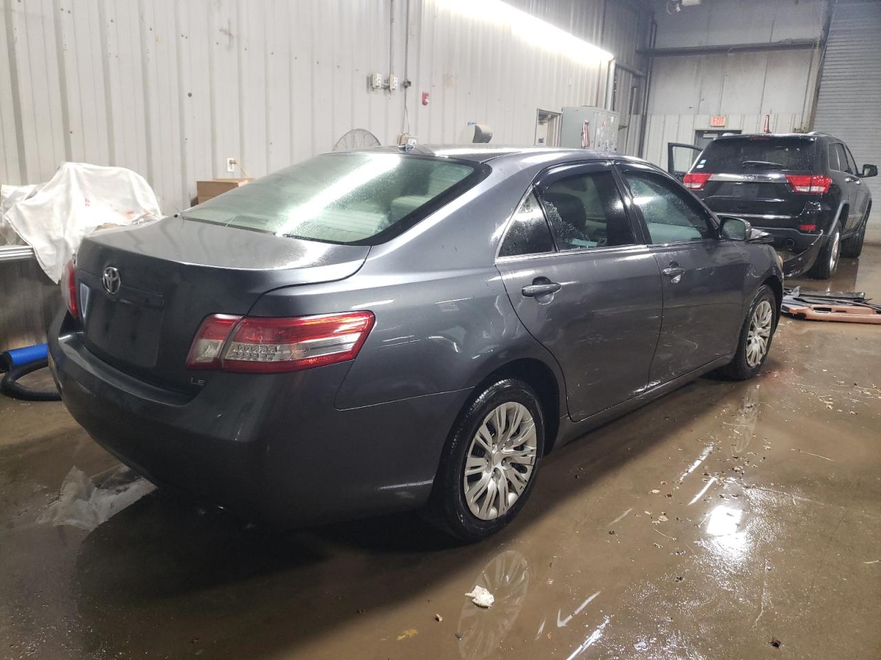 2010 Toyota Camry - Image 3