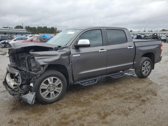 Пікапи TOYOTA TUNDRA 2016 Сірий