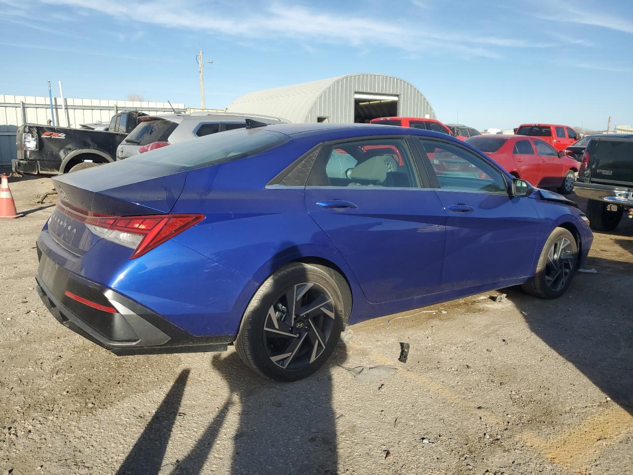 2024 Hyundai Elantra - Image 3