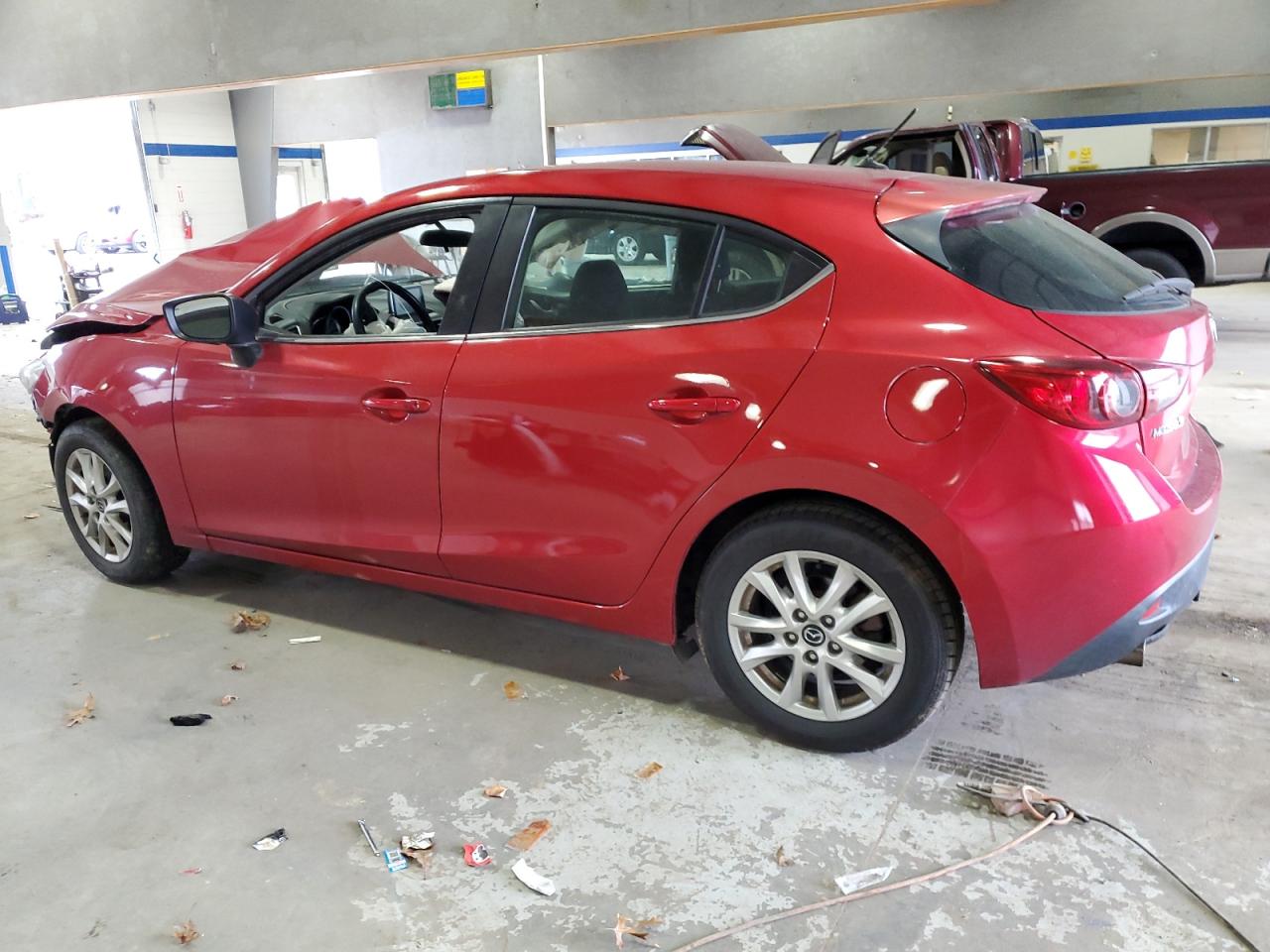 VIN 3MZBM1L73FM156418 2015 MAZDA 3 no.2