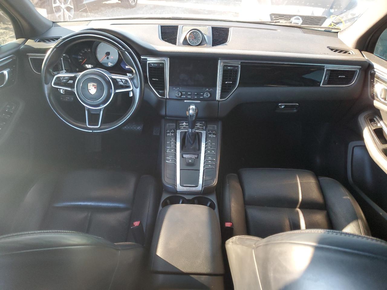 2018 Porsche Macan - Image 8