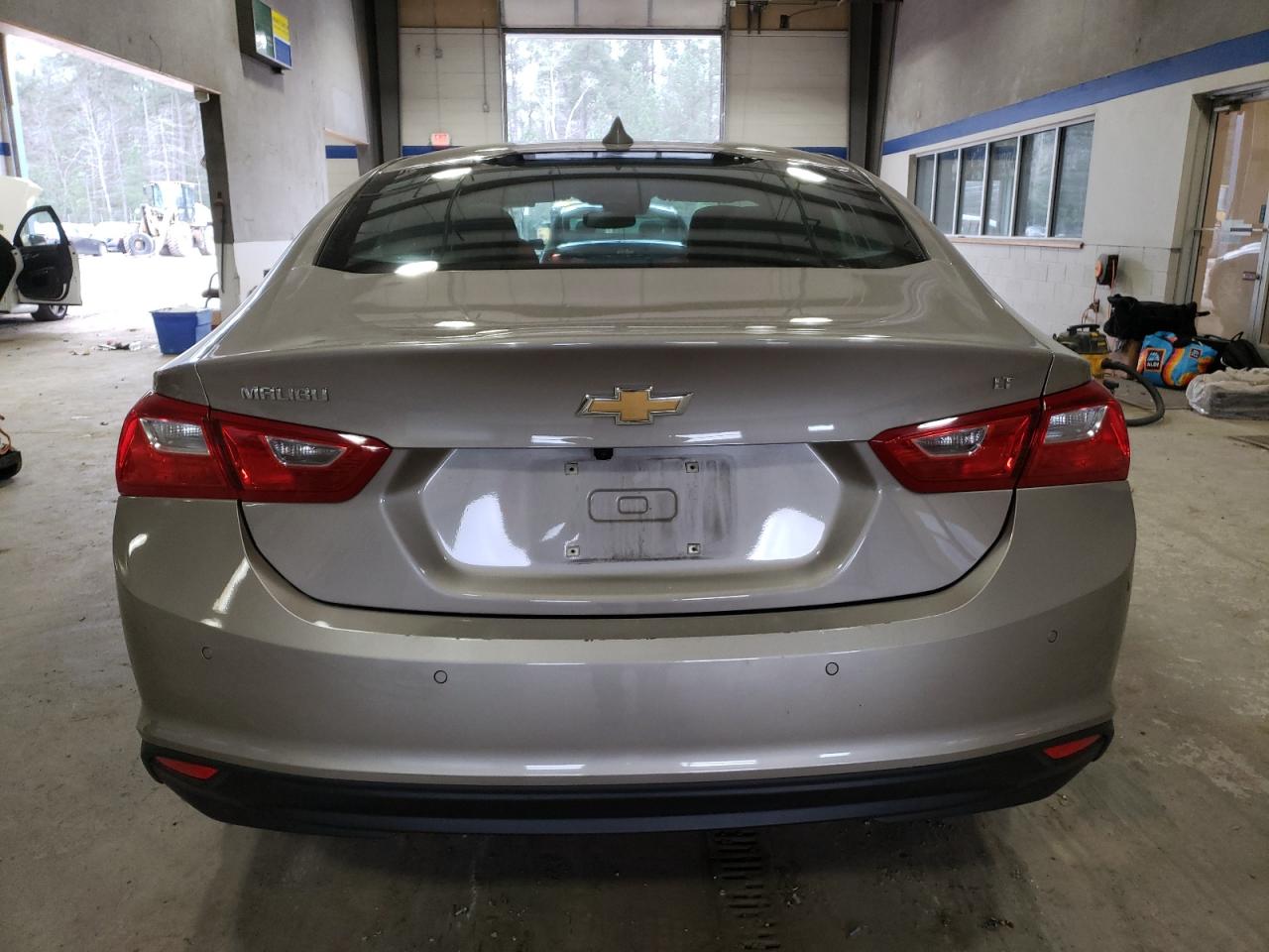 2023 Chevrolet Malibu - Image 6