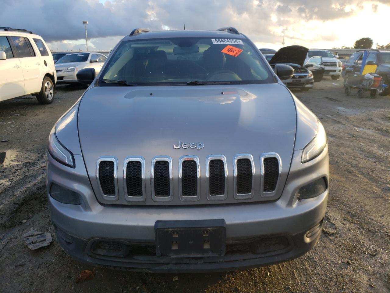 2017 Jeep Grand Cherokee - Image 5