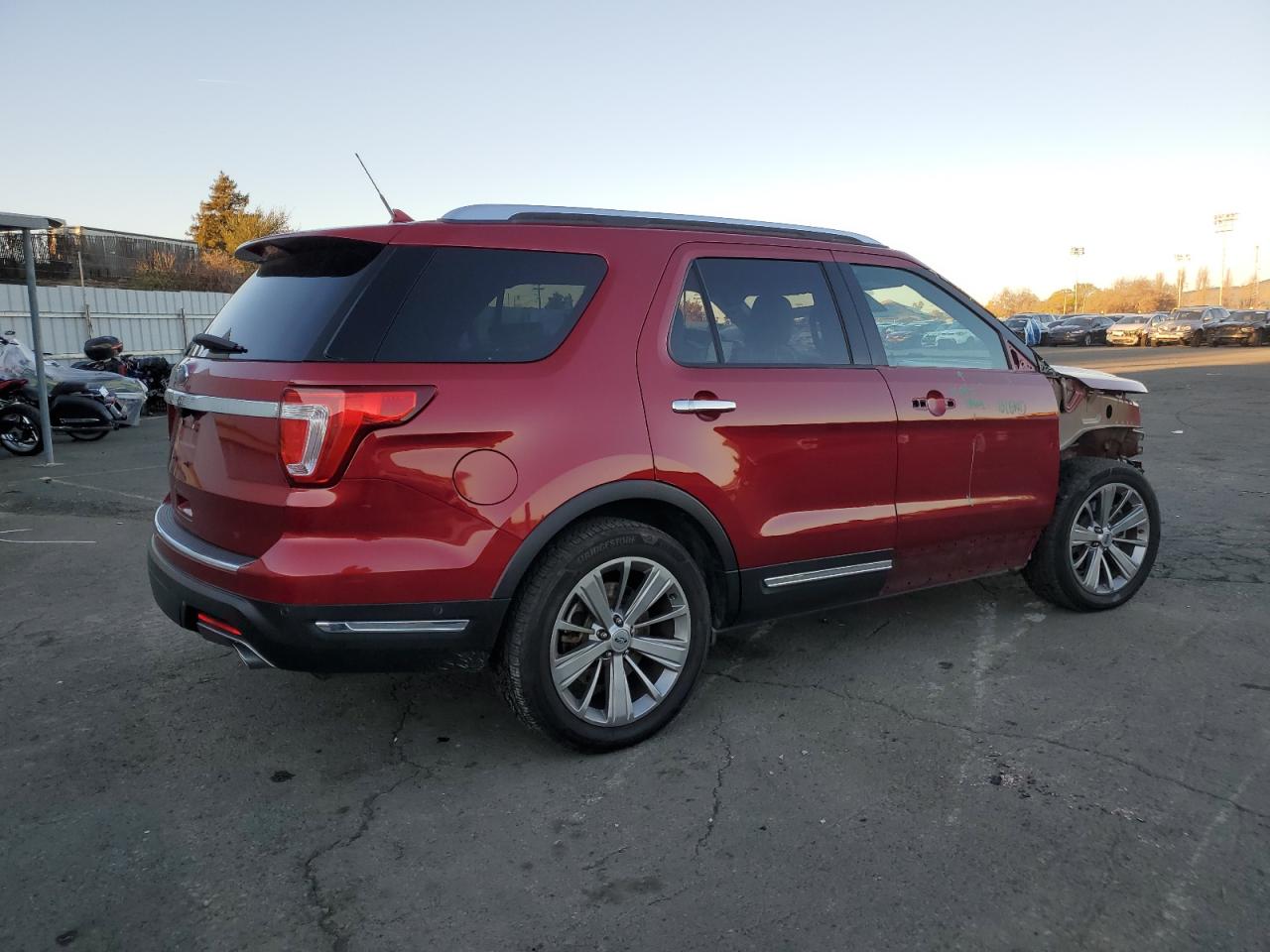 VIN 1FM5K7F81JGB32484 2018 FORD EXPLORER no.3