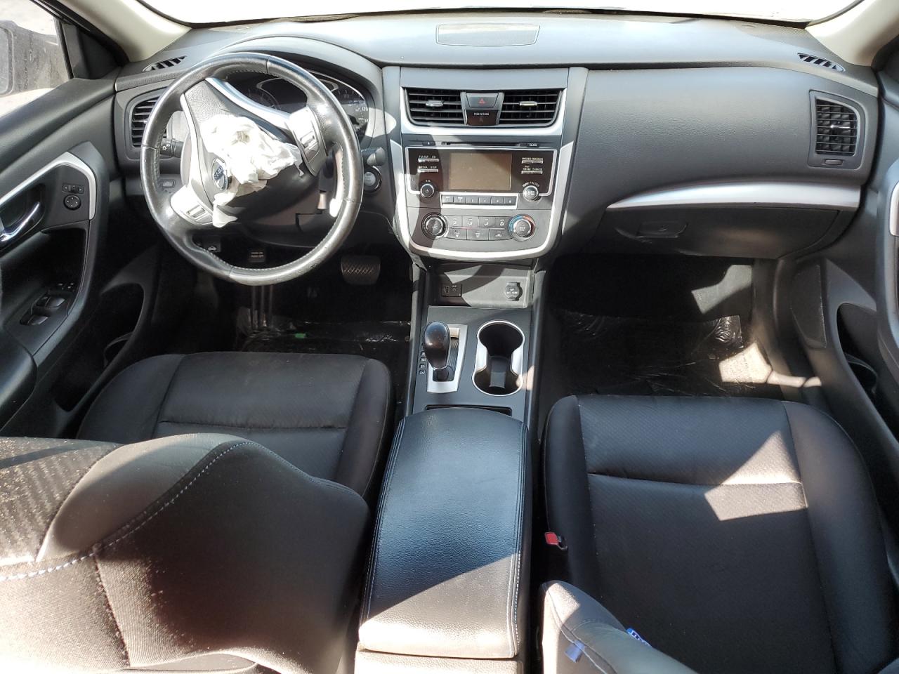2017 Nissan Altima - Image 8