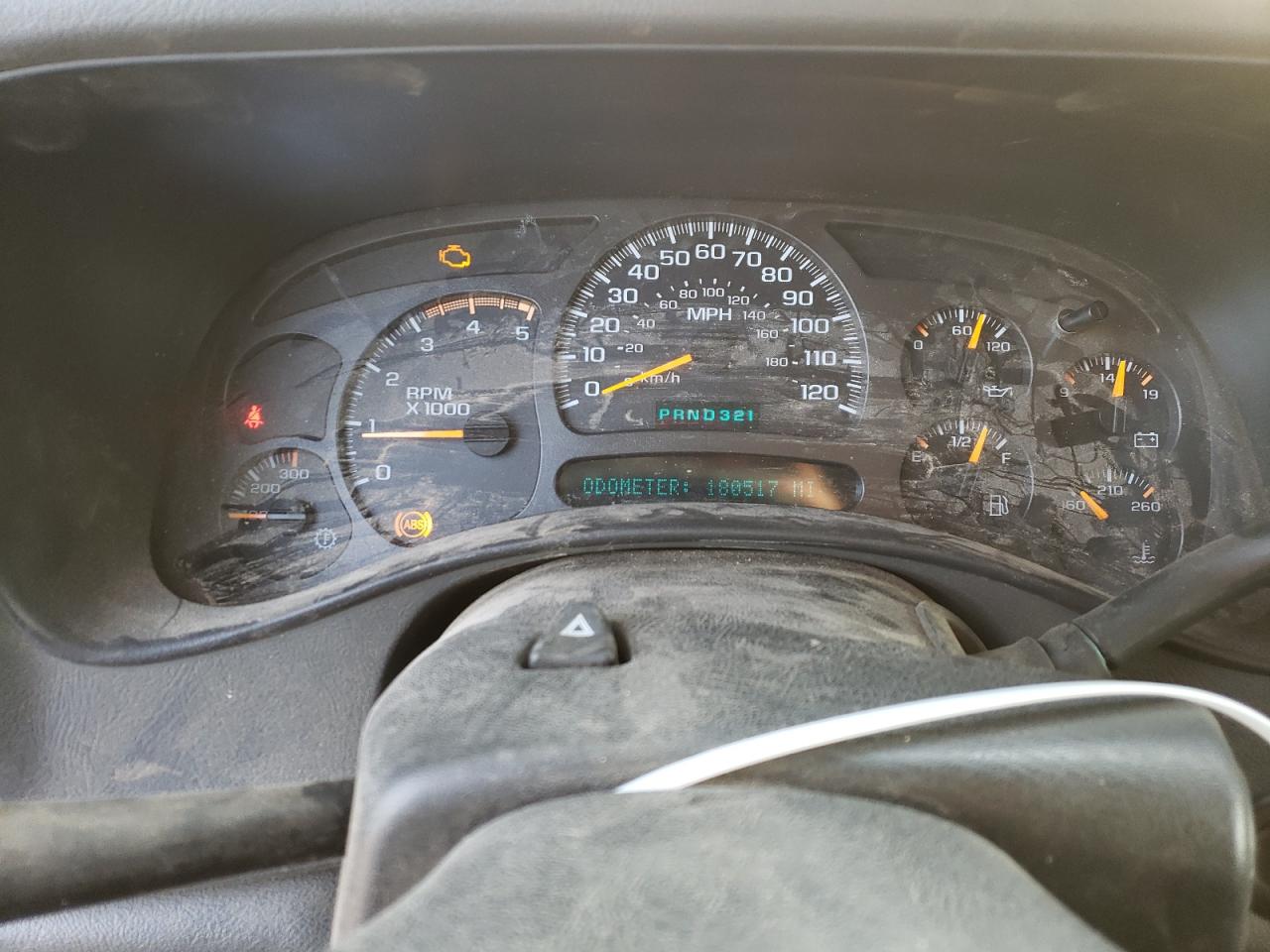 2004 Chevrolet Silverado - Image 9