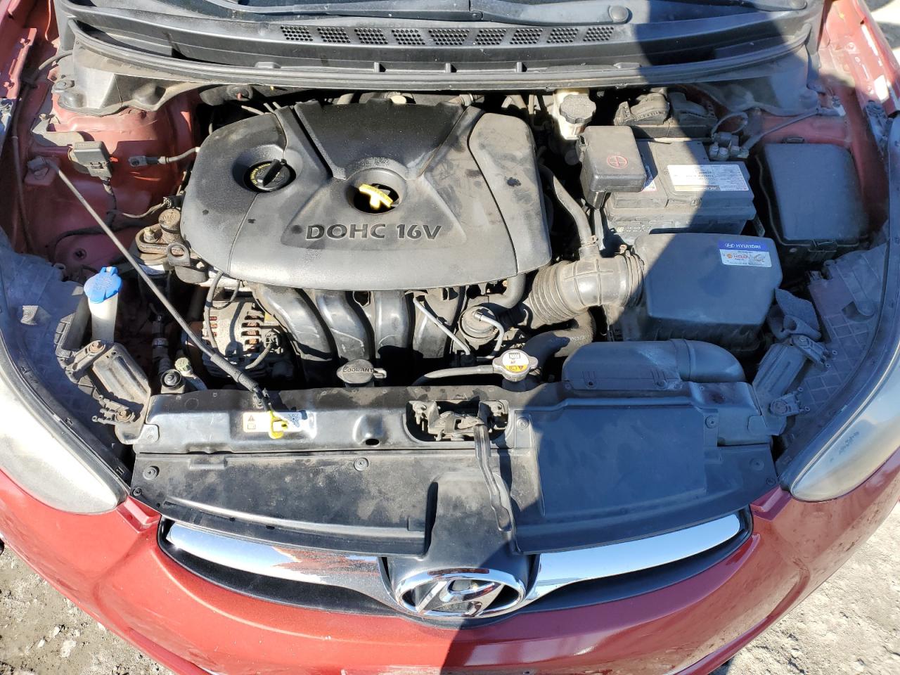 2012 Hyundai Elantra - Image 13