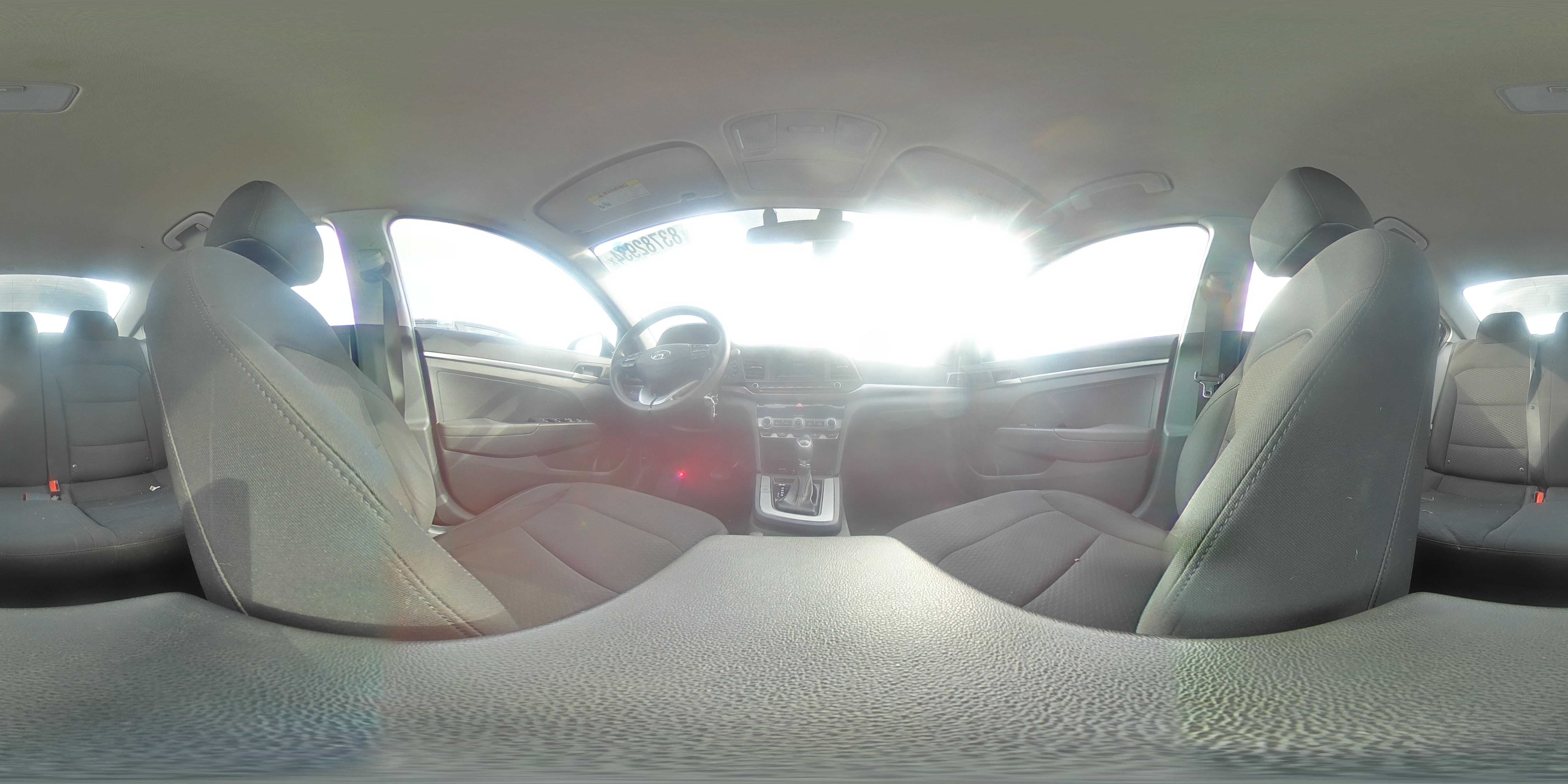 2020 Hyundai Elantra - Image 13