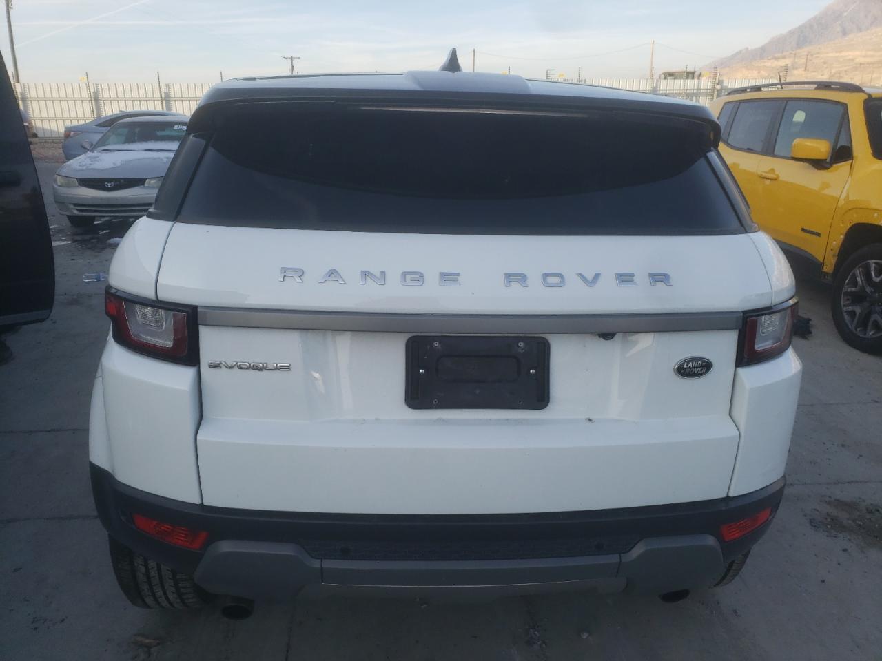2017 Land Rover Range Rover - Image 6