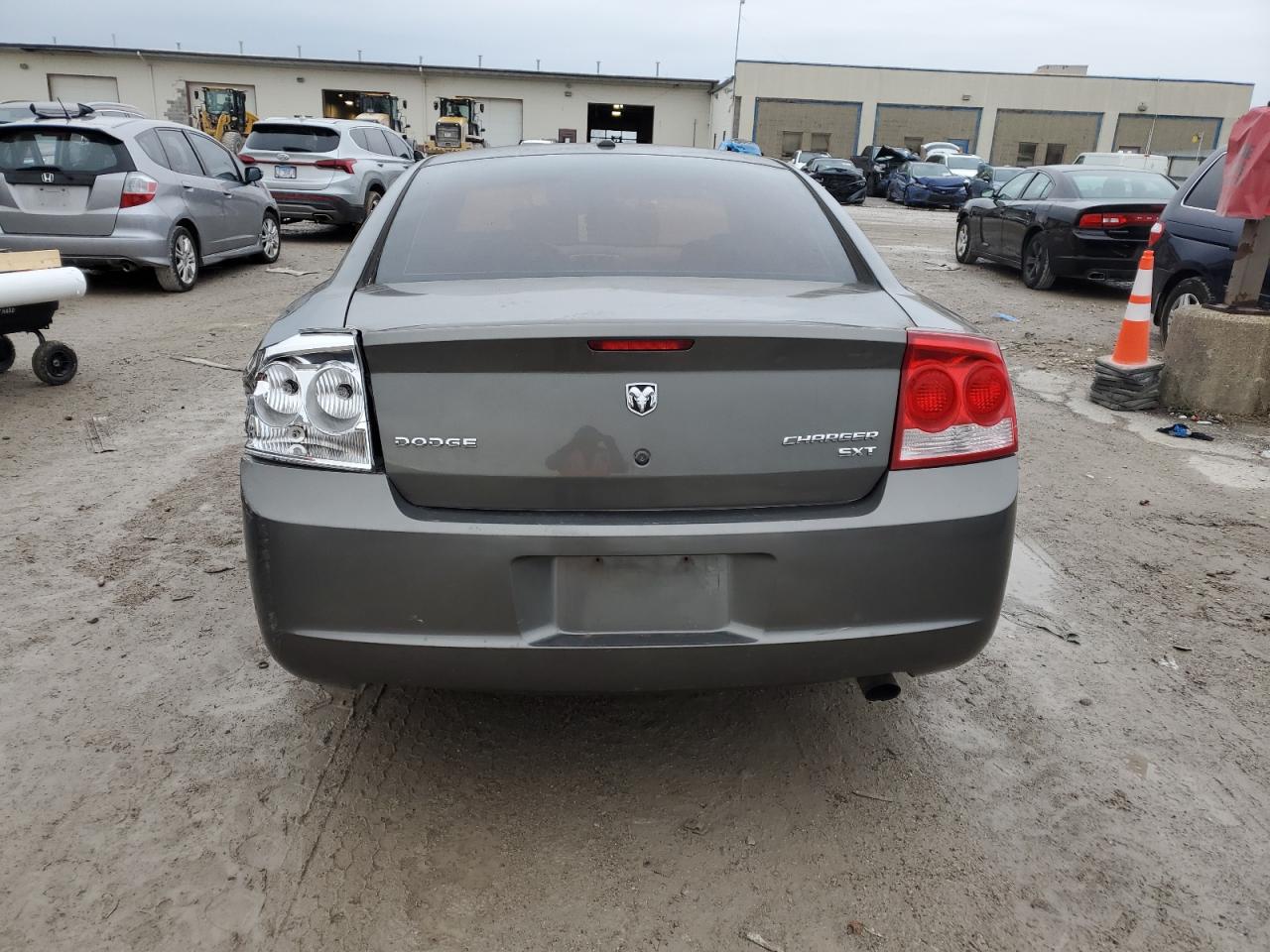 2009 Dodge Charger - Image 6