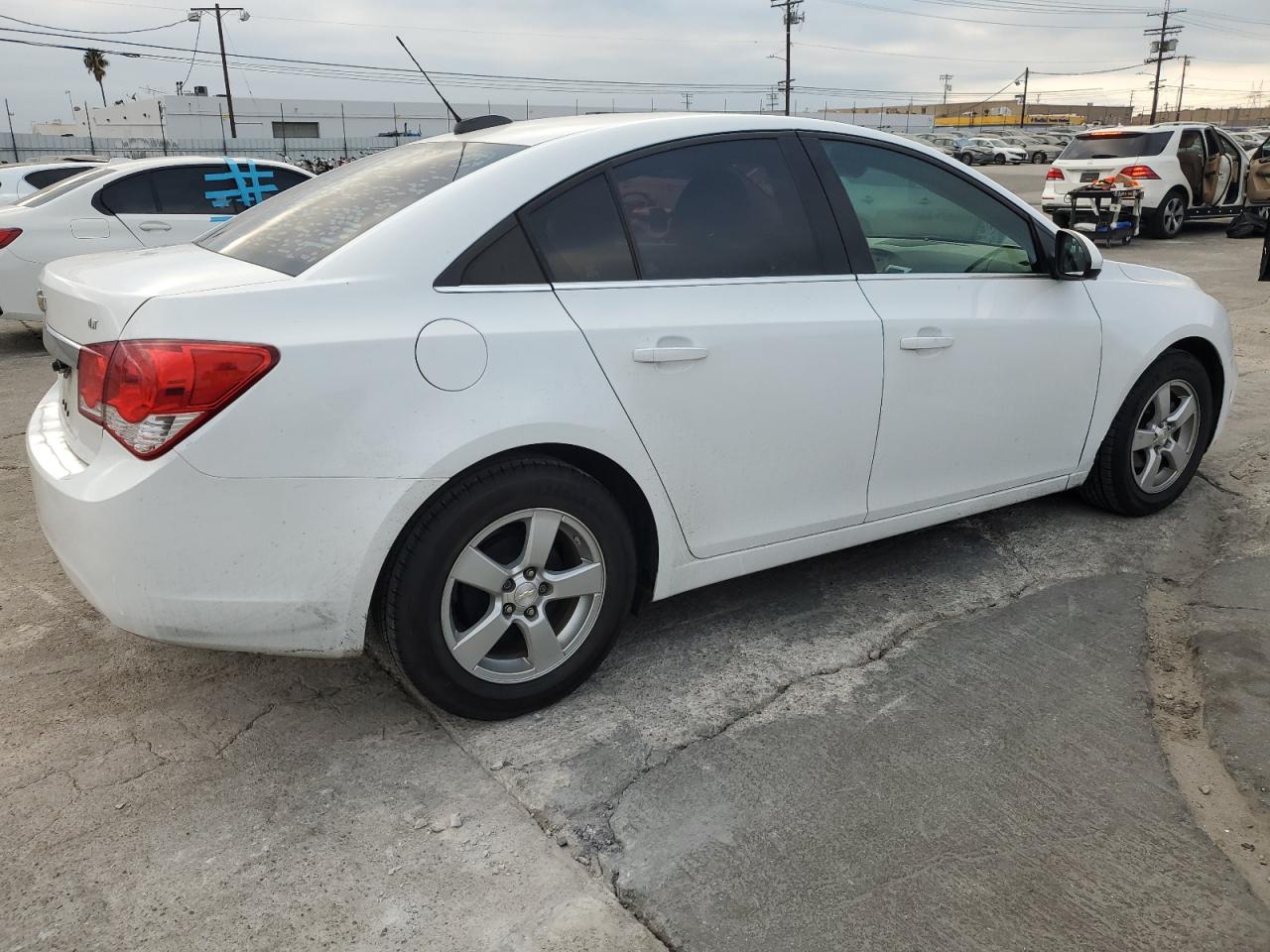 VIN 1G1PE5SB8G7155739 2016 CHEVROLET CRUZE no.3