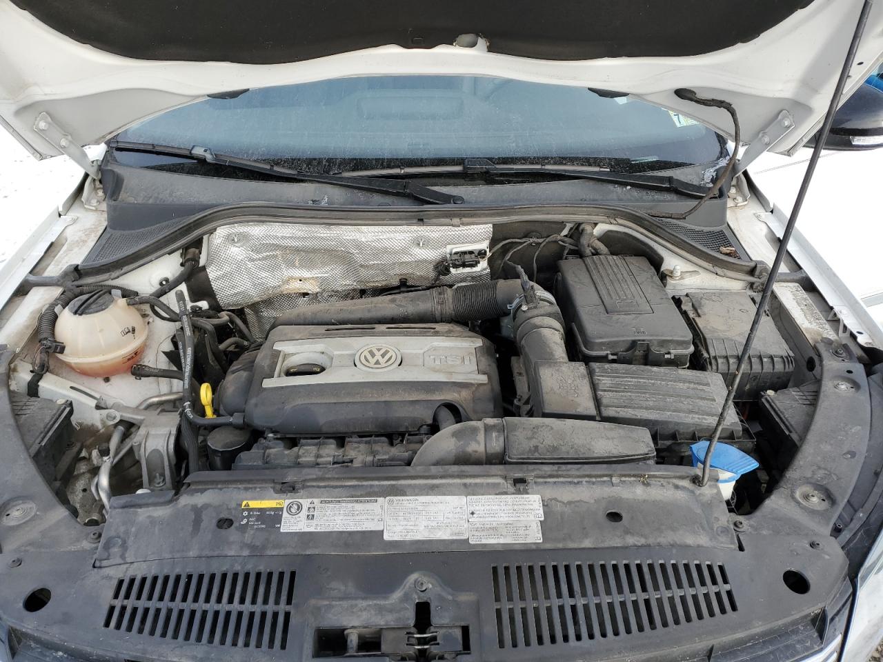 2017 Volkswagen Tiguan Sport VIN: WVGUV7AX0HK008456 Lot: 84957714