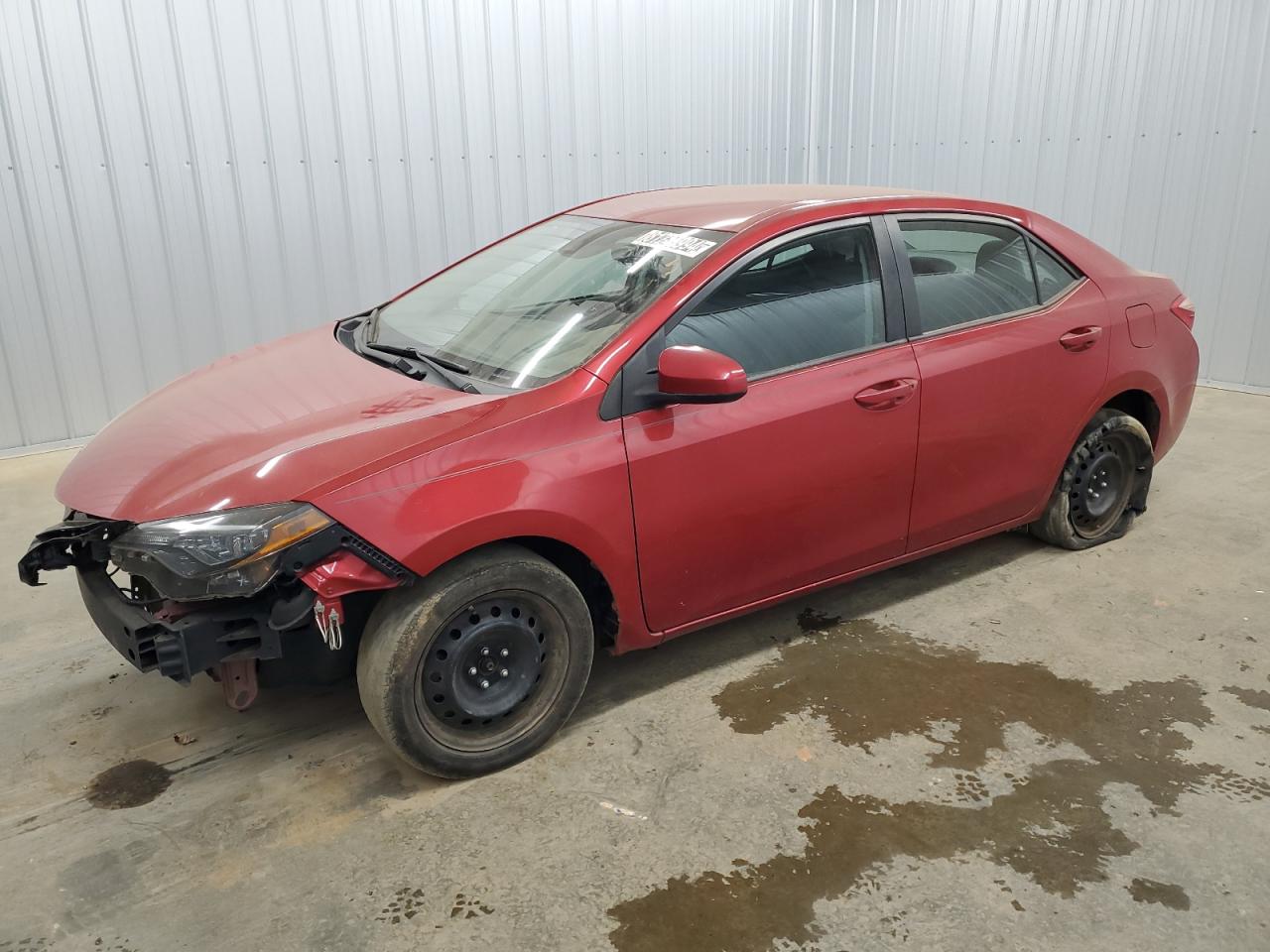 VIN 5YFBURHE3JP822039 2018 TOYOTA COROLLA no.1