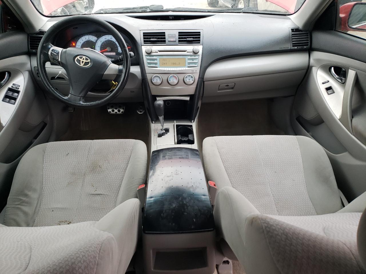 2010 Toyota Camry - Image 8