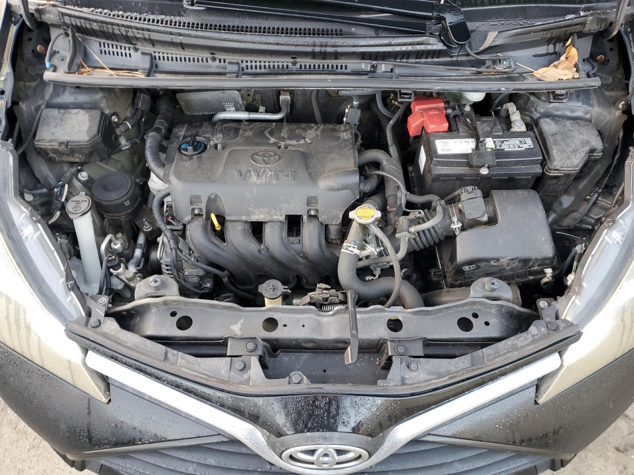 2015 Toyota Yaris - Image 11