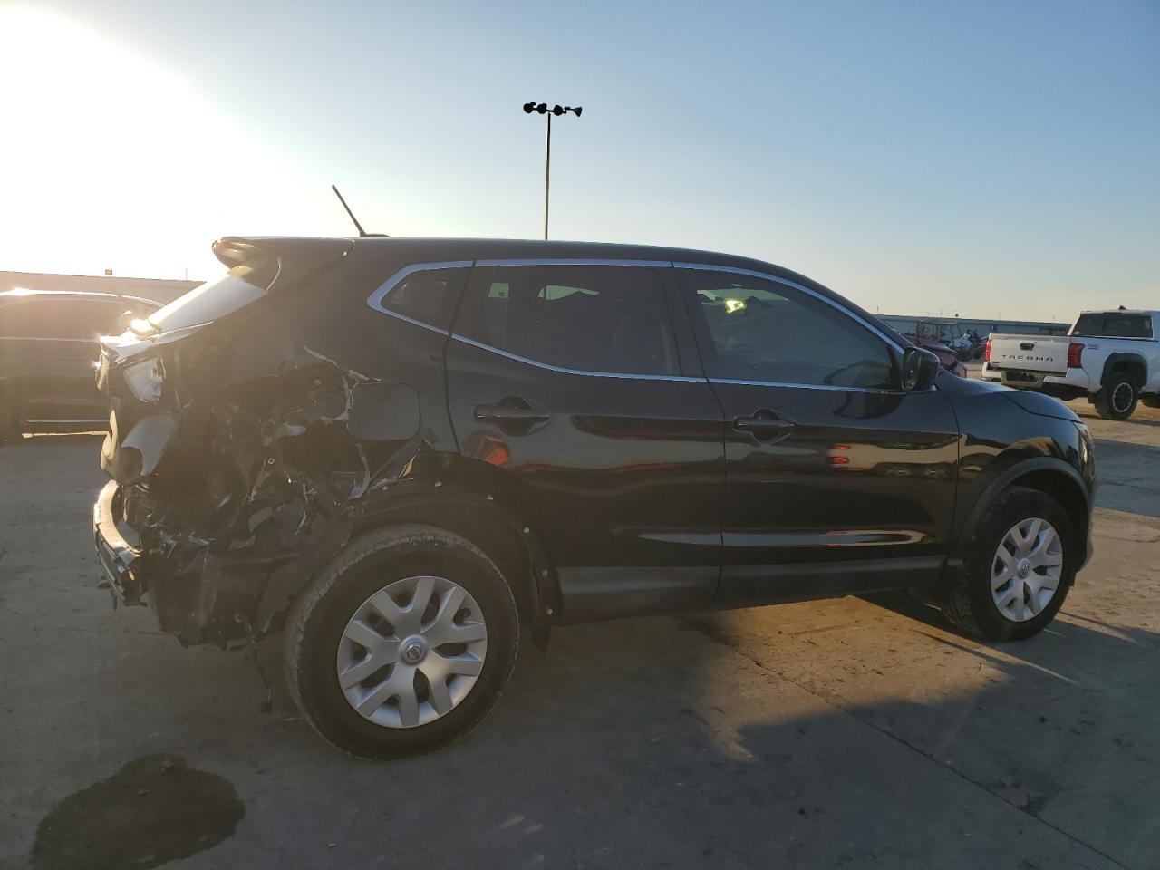 VIN JN1BJ1CPXKW525932 2019 NISSAN ROGUE no.3