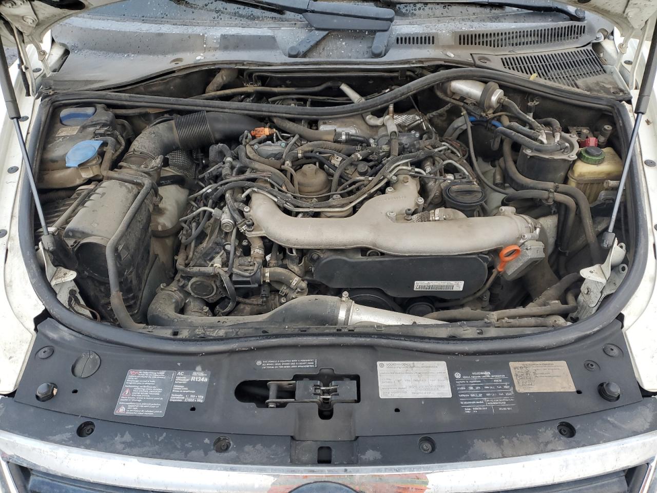 2009 Volkswagen Touareg - Image 12