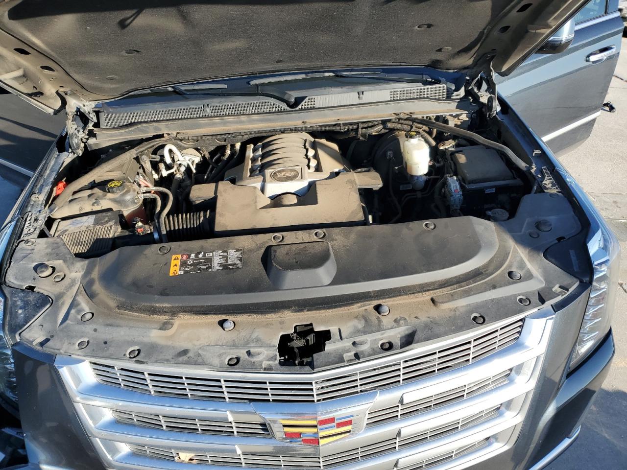 2019 Cadillac Escalade - Image 12