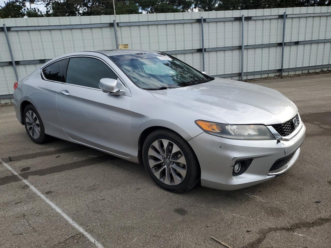 2015 Honda Accord - Image 4
