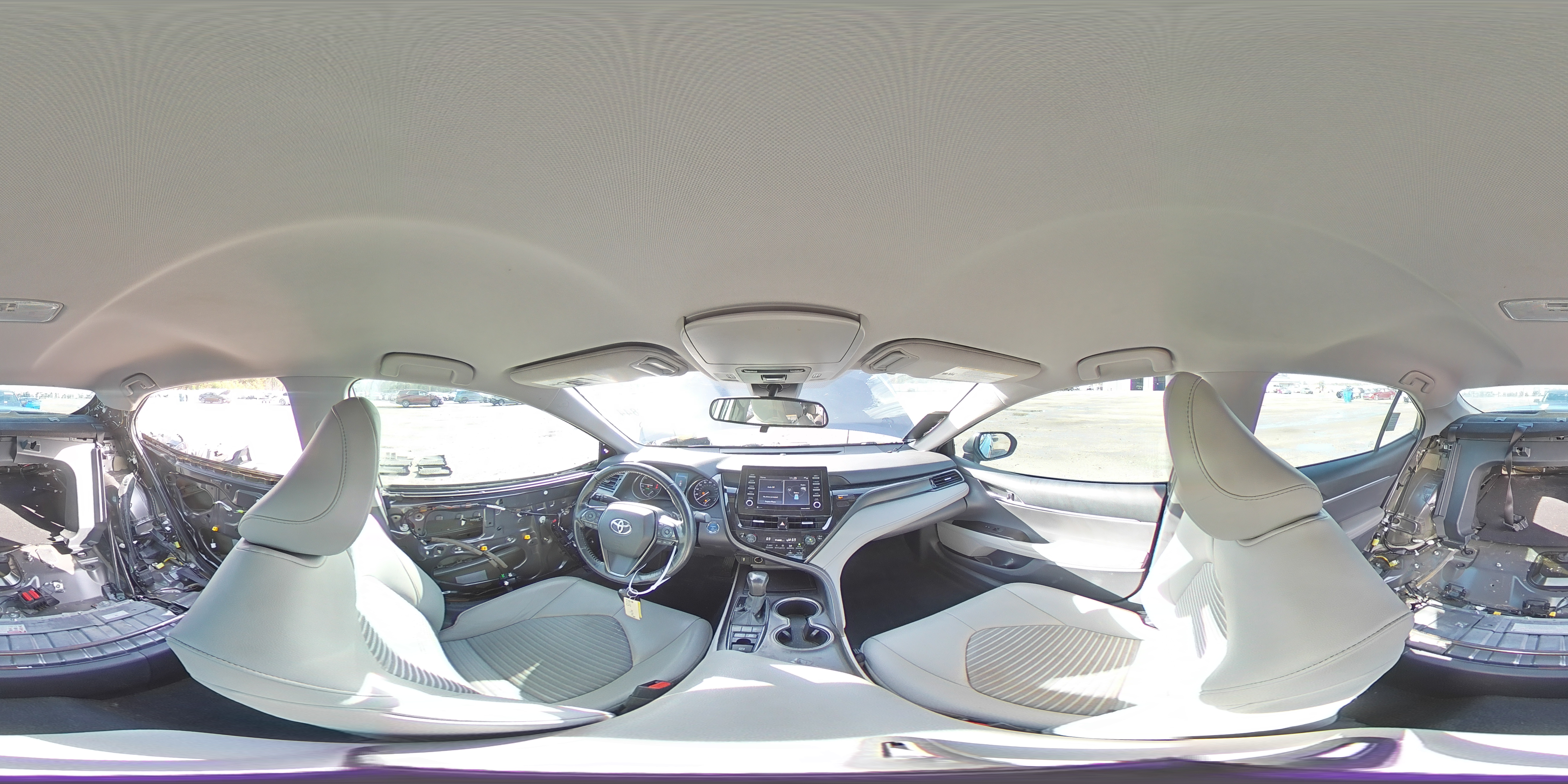 2022 Toyota Camry - Image 12