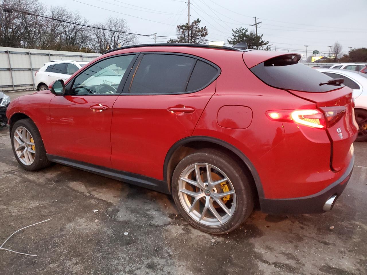 VIN ZASPAKBN8K7C30855 2019 ALFA ROMEO STELVIO no.2