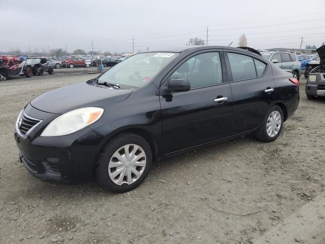  NISSAN VERSA 2014 Czarny