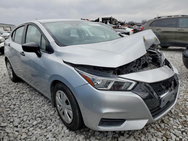 NISSAN VERSA 2020 Серебристый