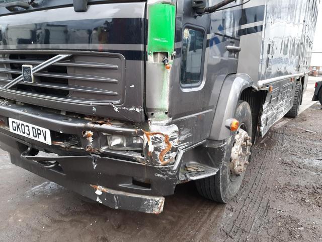 2003 VOLVO FL