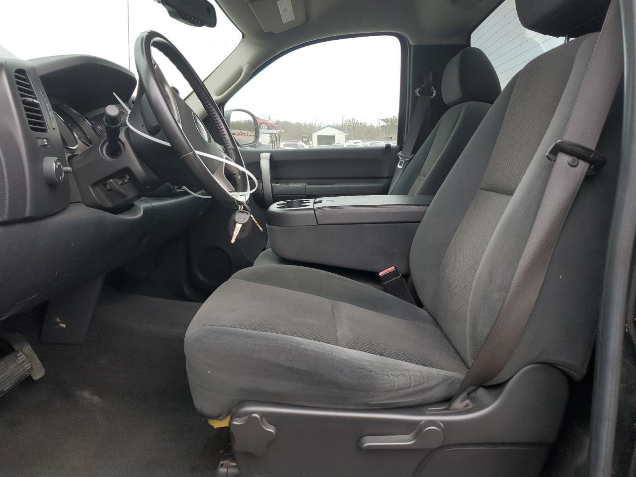 2007 Chevrolet Silverado - Image 7