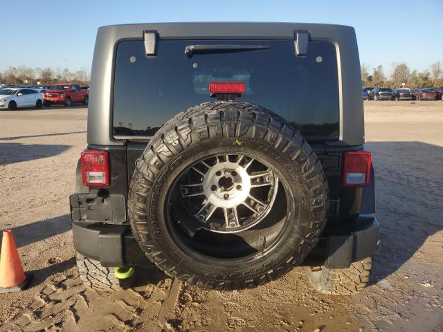 Parquets JEEP WRANGLER 2015 Czarny