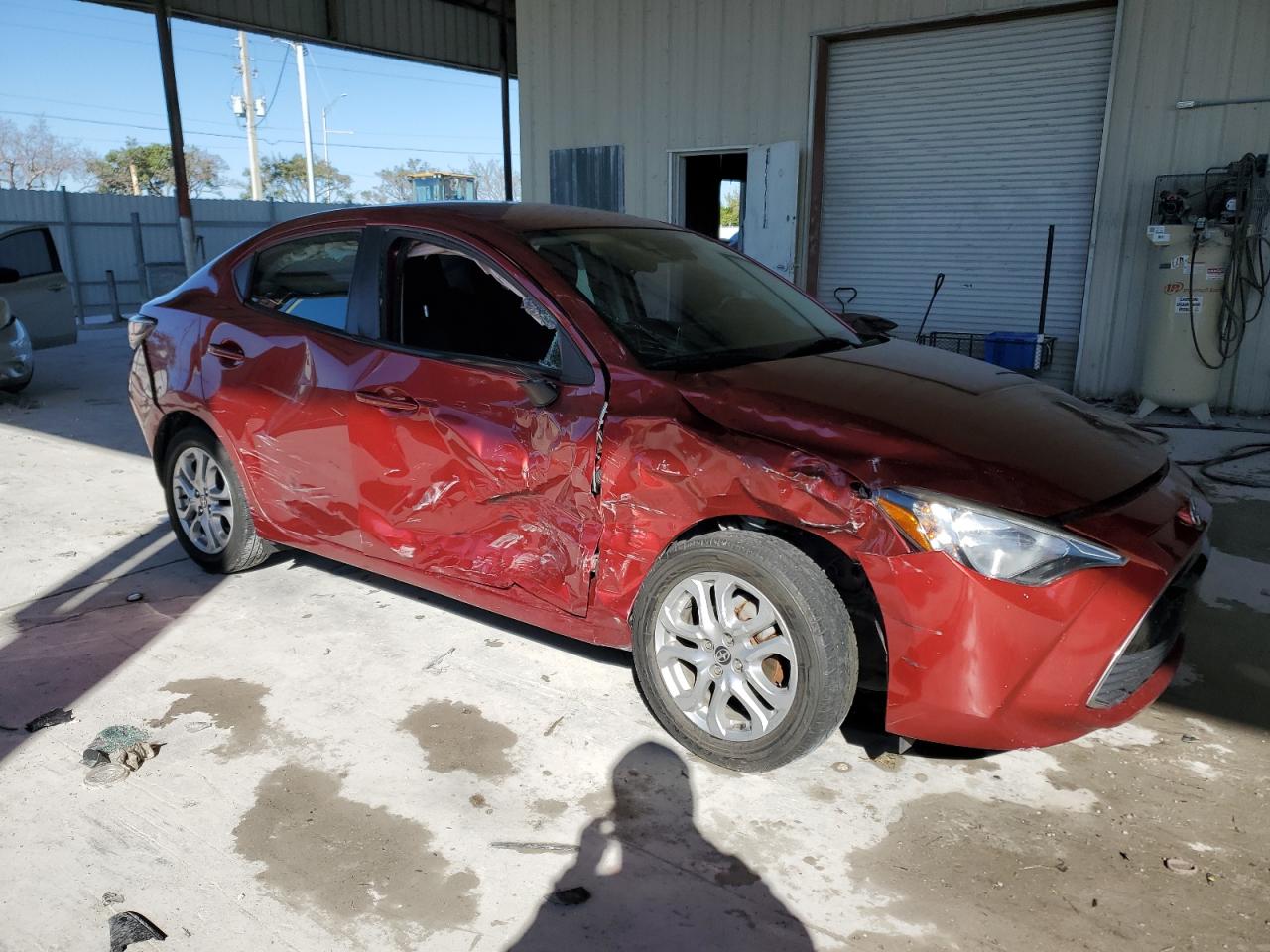 VIN 3MYDLBZV7GY124531 2016 TOYOTA SCION no.4