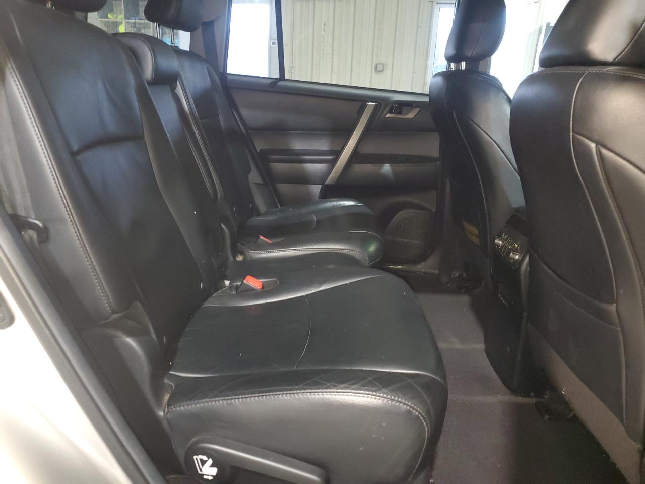 2012 Toyota Highlander Base VIN: 5TDBK3EHXCS093243 Lot: 83738674