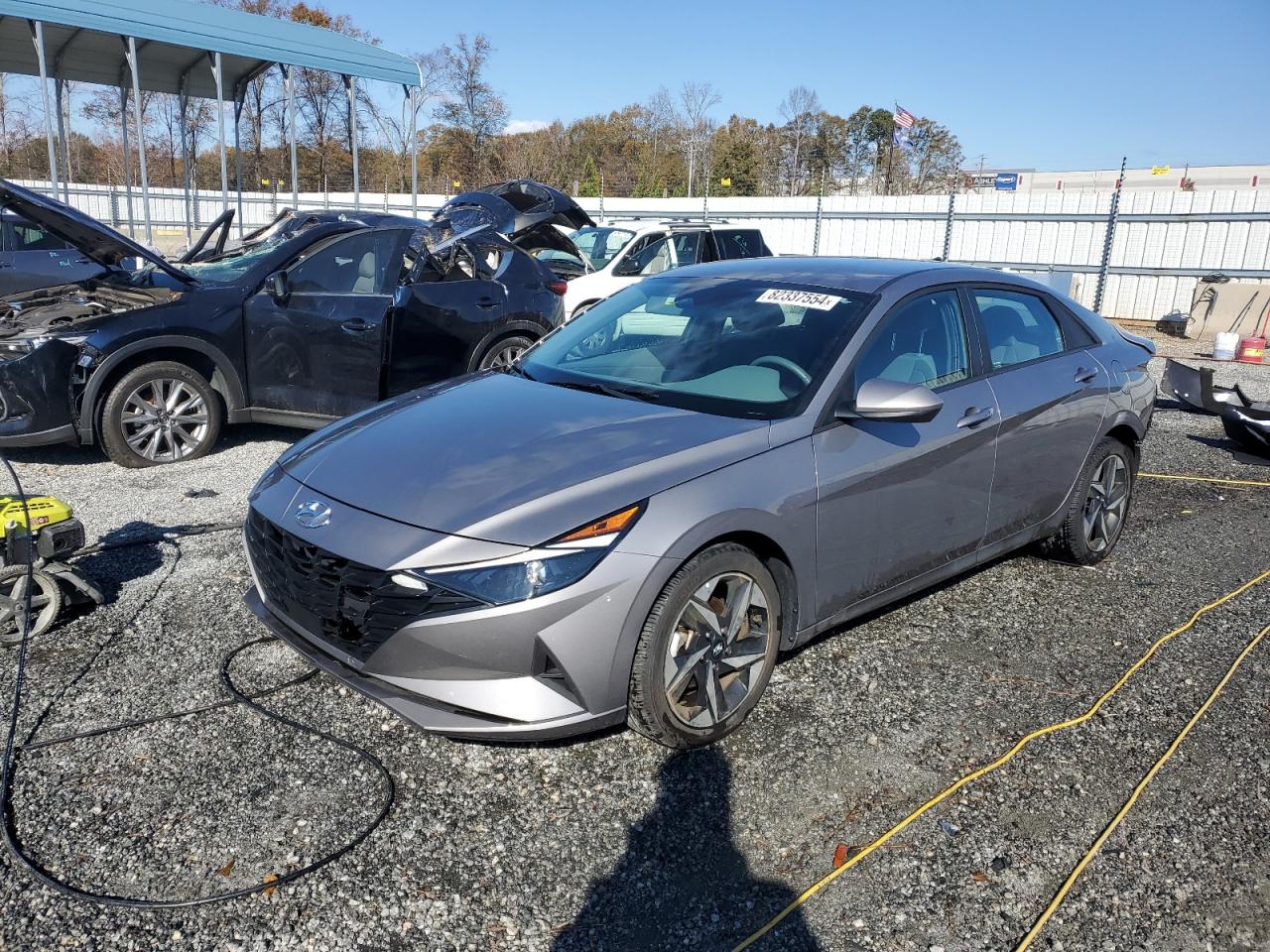 2023 Hyundai Elantra - Image 1