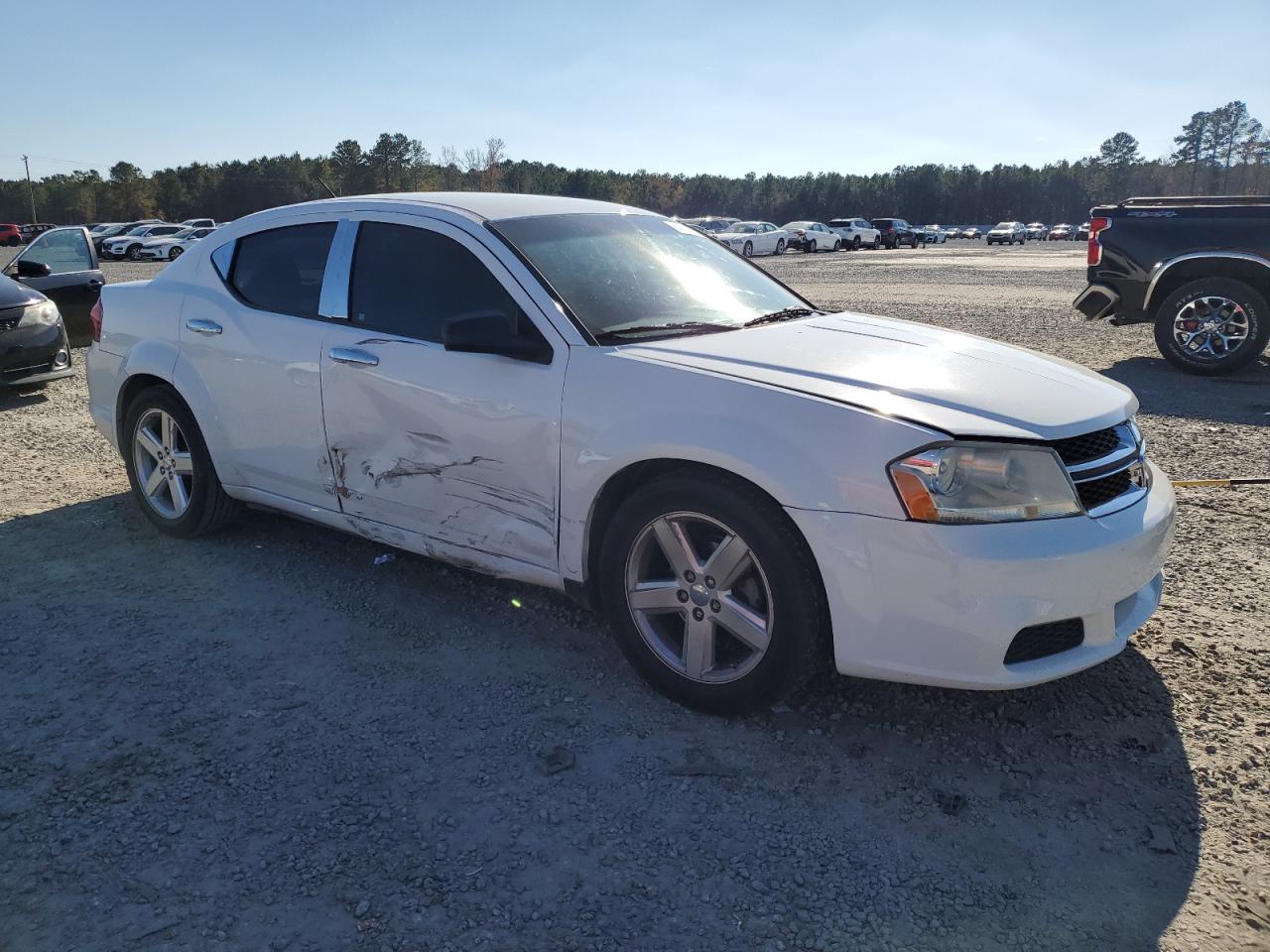 VIN 1C3CDZAB5DN649019 2013 DODGE AVENGER no.4