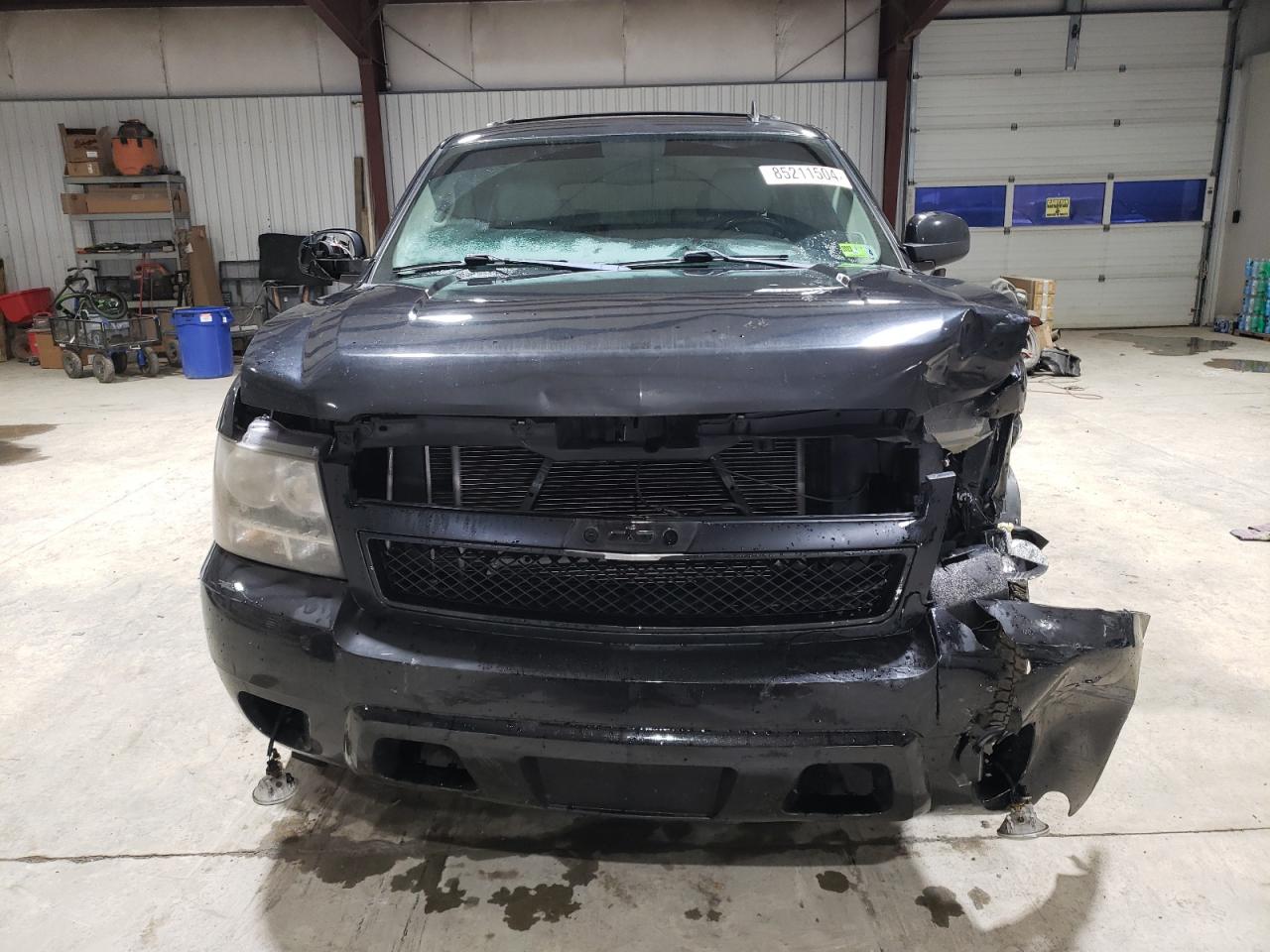 2009 Chevrolet Suburban - Image 5