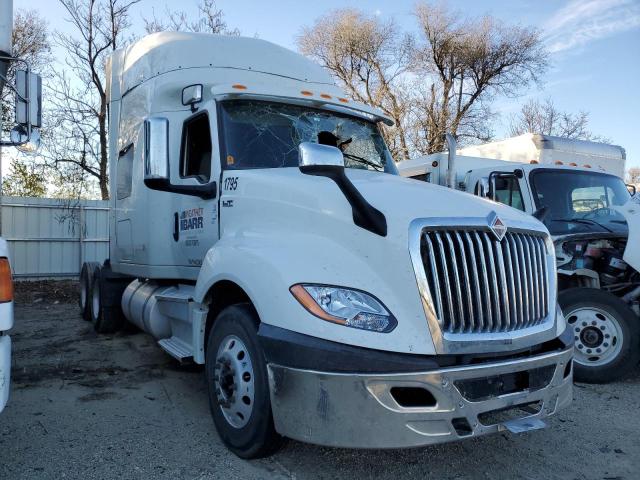 2023 International Lt625 