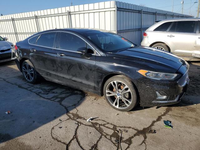  FORD FUSION 2019 Czarny