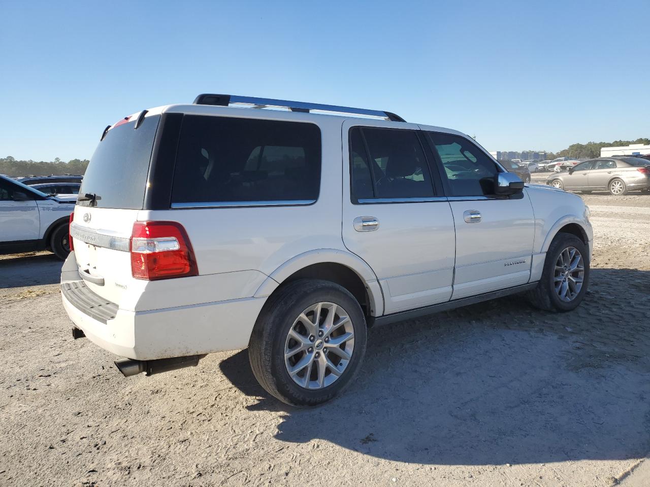 2016 Ford Expedition - Image 3